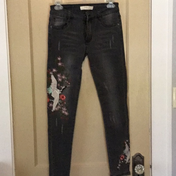 Embroidered jeans by Redial - Picture 1 of 2